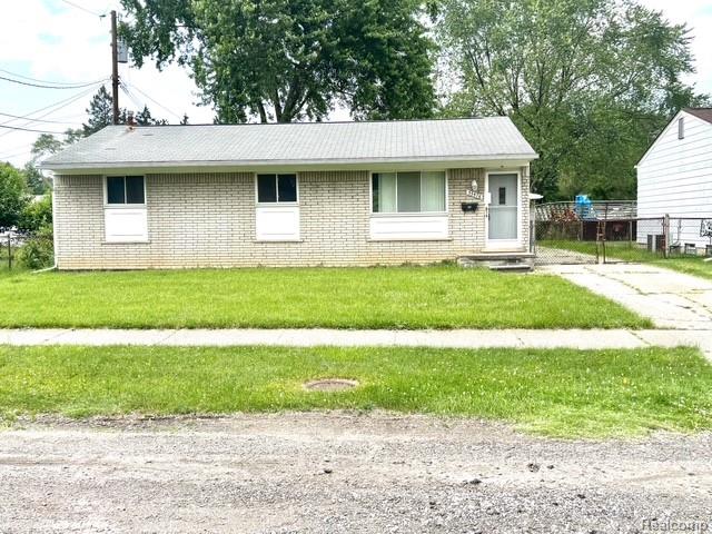 front view picture of 33576 Melton, Westland, MI. 48186