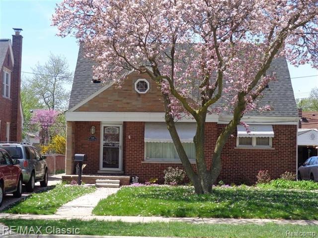 front view picture of 1526 S Gulley, Dearborn Heights, MI. 48125