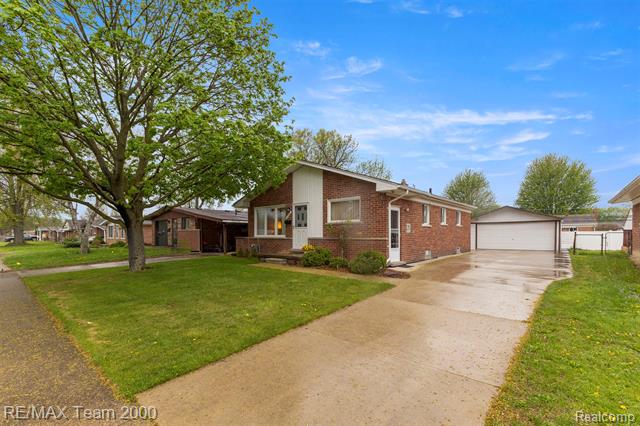 front view picture of 1182 S Venoy, Westland, MI. 48186