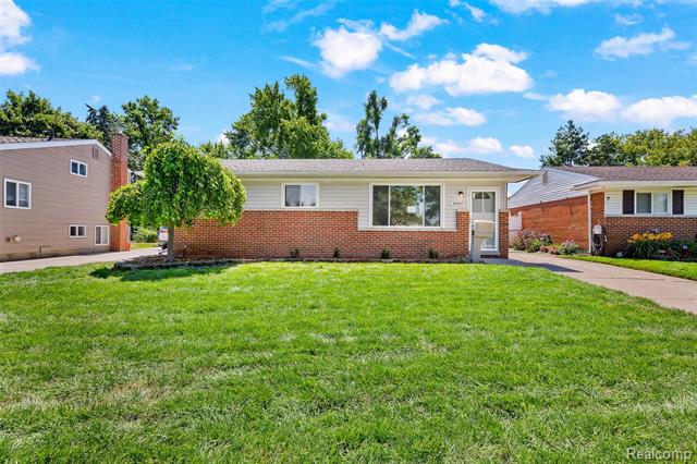front view picture of 34497 Avondale, Westland, MI. 48186