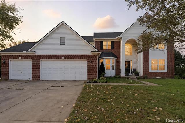 front view picture of 1724 Emerald Pines, Canton, MI. 48188