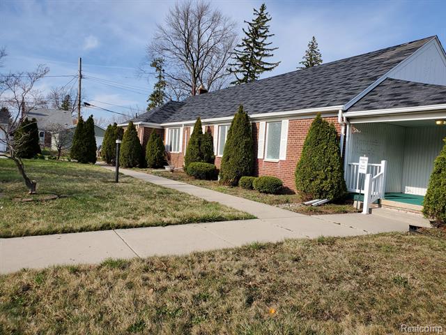 front view picture of 20331 Outer Drive, Dearborn, MI. 48124