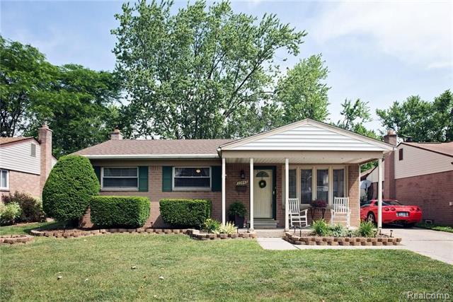 front view picture of 33442 Melton, Westland, MI. 48186