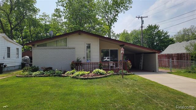 front view picture of 1318 S Linville, Westland, MI. 48186