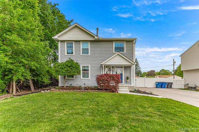 front view picture of 33674 Melton, Westland, MI. 48186