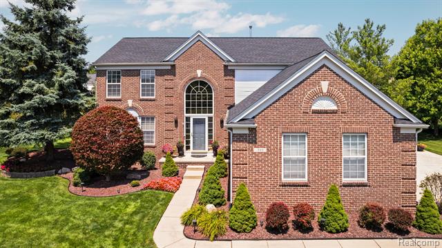 front view picture of 393 Pleasant Ridge, Canton, MI. 48188