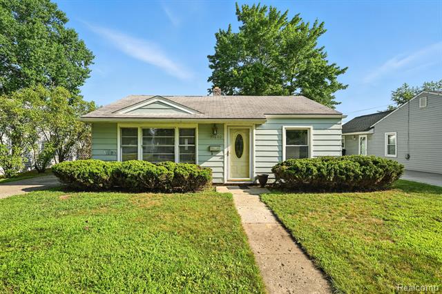 front view picture of 35600 Glen, Westland, MI. 48186