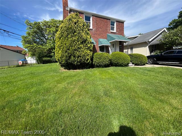 front view picture of 22350 S Military, Dearborn, MI. 48124
