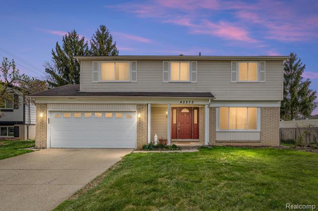 front view picture of 42272 Beechwood Ct, Canton, MI. 48188