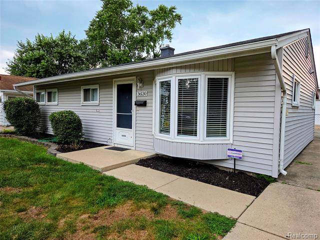 front view picture of 36130 Hazelwood, Westland, MI. 48186
