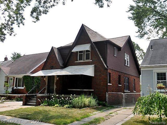 front view picture of 23119 Beech, Dearborn, MI. 48124