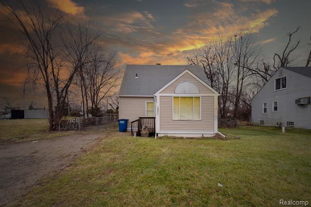 front view picture of 1445 S Merriman, Westland, MI. 48186