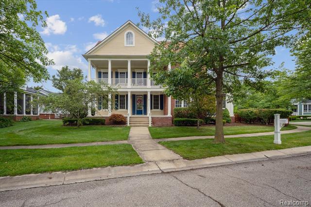 front view picture of 595 Mckinley Cir, Canton, MI. 48188