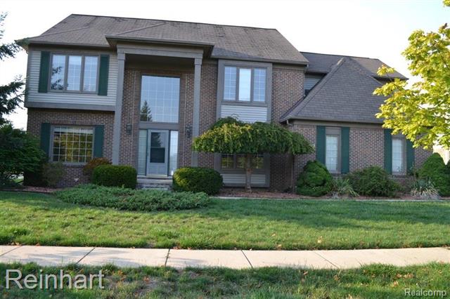 front view picture of 46692 Inverness, Canton, MI. 48188