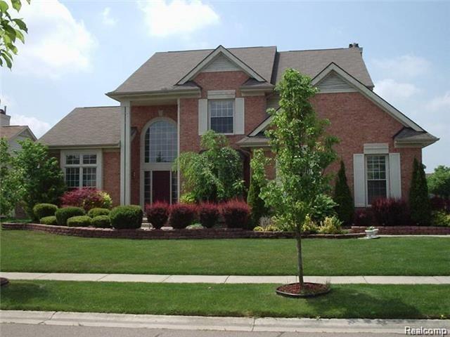 front view picture of 45443 Glengarry, Canton, MI. 48188