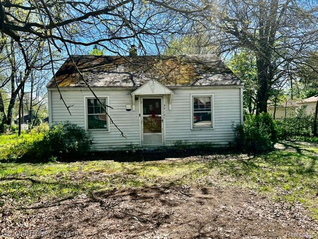 front view picture of 35121 Avondale, Westland, MI. 48186