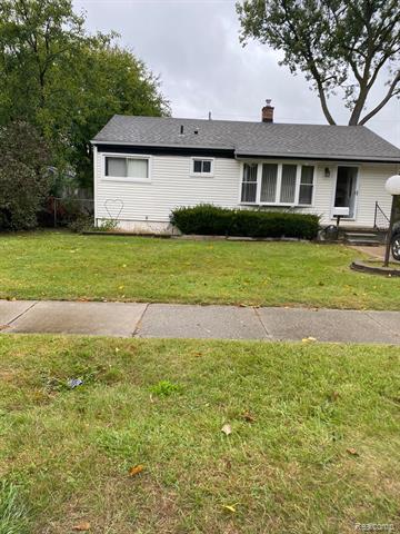 front view picture of 32200 Fairchild, Westland, MI. 48186