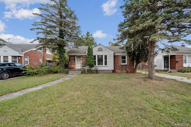 front view picture of 26531 Sunningdale, Inkster, MI. 48141