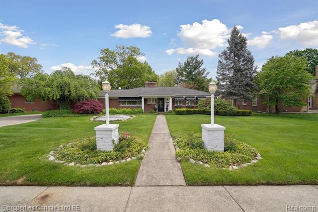 front view picture of 511 S Gulley, Dearborn, MI. 48124