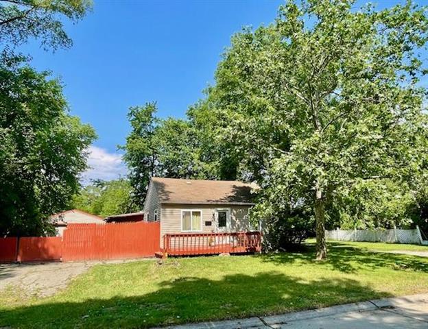 front view picture of 22621 Purdue Ave, Farmington, MI. 48336