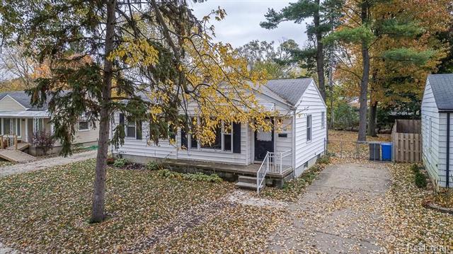 front view picture of 1367 Corona, Inkster, MI. 48141