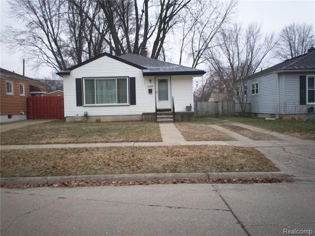 front view picture of 31509 Fairchild, Westland, MI. 48186