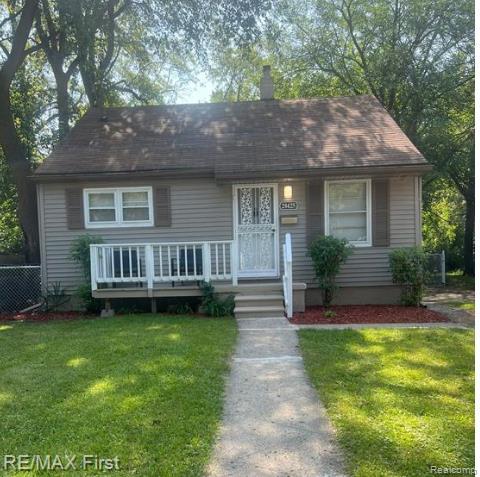 front view picture of 28425 Glenwood, Inkster, MI. 48141