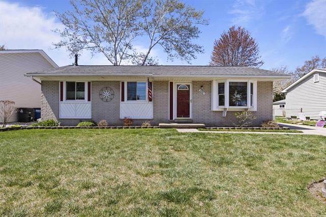 front view picture of 490 S John Hix, Westland, MI. 48186