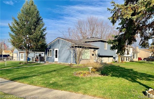 front view picture of 38604 Maes, Westland, MI. 48186