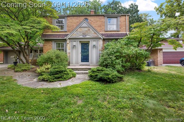 front view picture of 1075 S Highland, Dearborn, MI. 48124