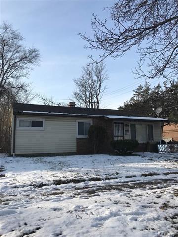 front view picture of 22041 Dante St, Oak Park, MI. 48237
