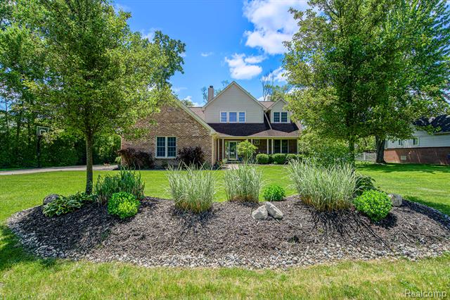 front view picture of 41527 Cherry Hill, Canton, MI. 48188