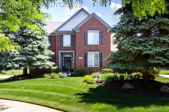 front view picture of 300 Canford Park E, Canton, MI. 48187