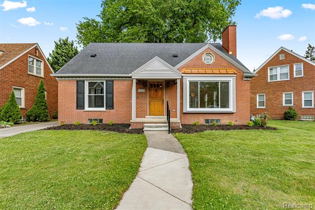 front view picture of 929 Meridan, Dearborn, MI. 48124