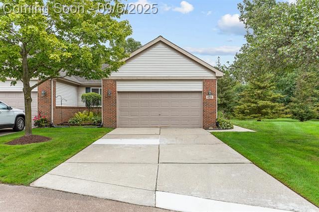 front view picture of 424 Ravencrest, Westland, MI. 48185