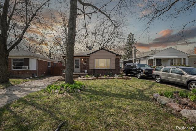 front view picture of 452 Sunningdale, Inkster, MI. 48141