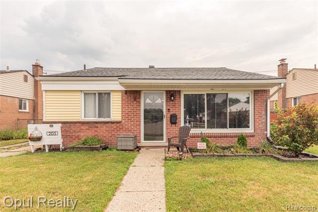 front view picture of 205 Shotka, Westland, MI. 48186