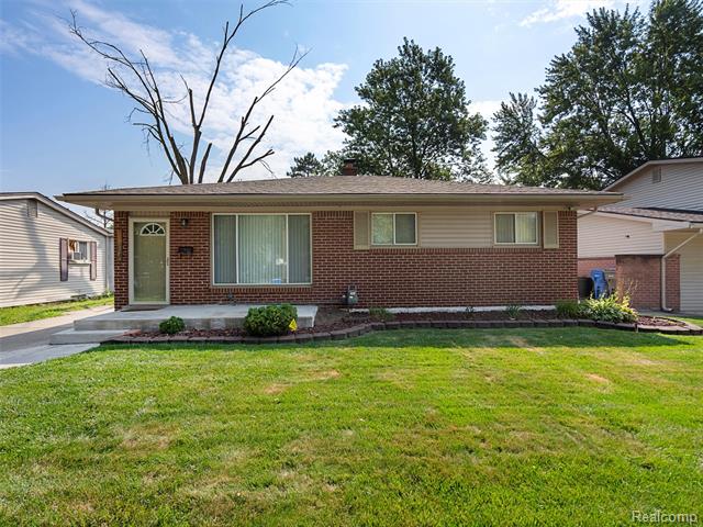 front view picture of 29628 Edward, Inkster, MI. 48141