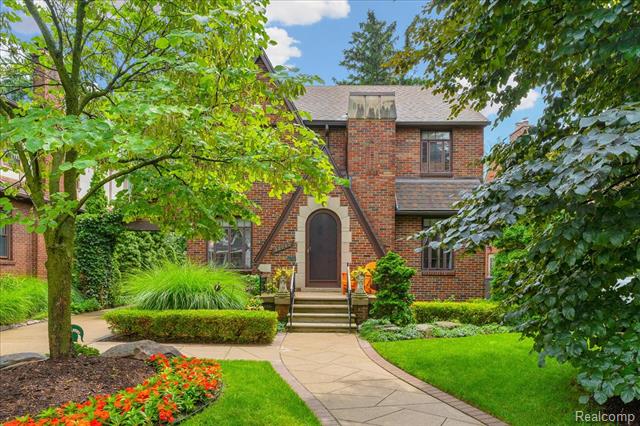 front view picture of 22643 Law, Dearborn, MI. 48124