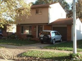 front view picture of 34724 University, Westland, MI. 48185