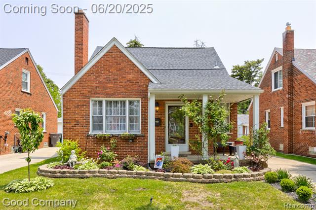 front view picture of 246 N Denwood, Dearborn, MI. 48128