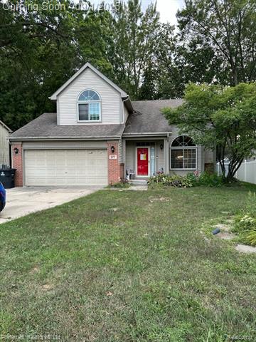 front view picture of 977 N Newburgh, Westland, MI. 48185