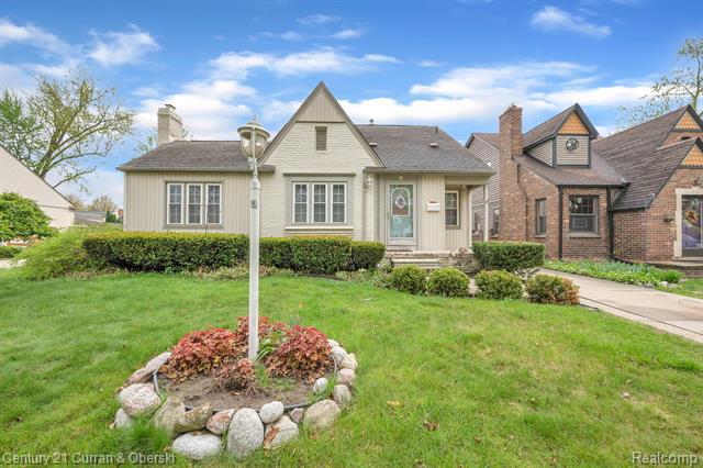 front view picture of 626 N York, Dearborn, MI. 48128