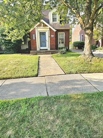 front view picture of 22811 Marlboro, Dearborn, MI. 48128