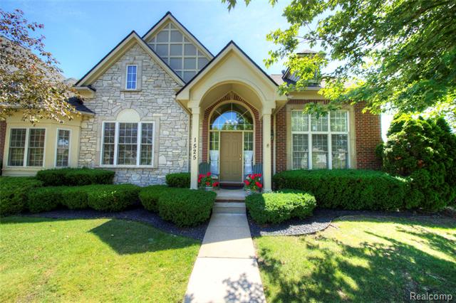 front view picture of 1525 Peninsula, Canton, MI. 48187