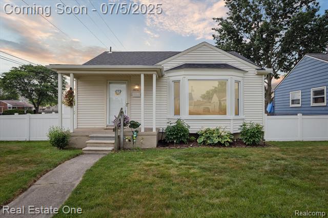 front view picture of 29415 Sheridan, Garden City, MI. 48135