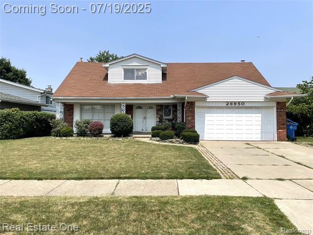 front view picture of 26950 Rochelle, Dearborn Heights, MI. 48127