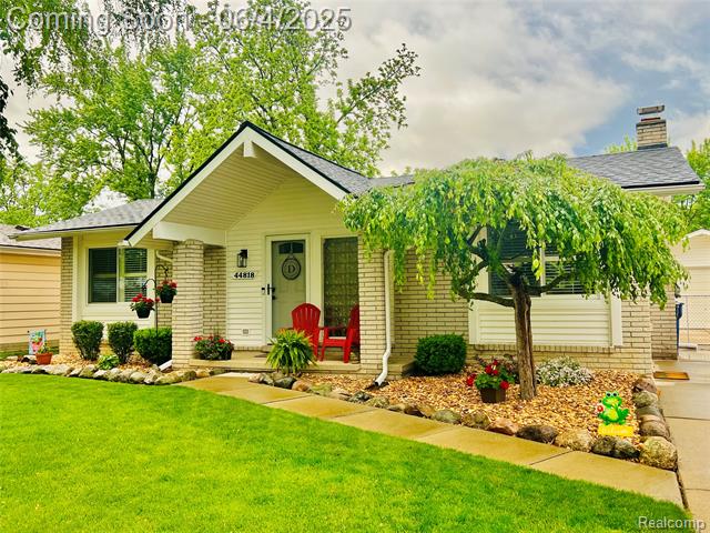 front view picture of 44818 Whitman, Canton, MI. 48187