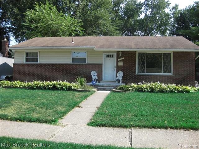 front view picture of 32529 Brown, Garden City, MI. 48135
